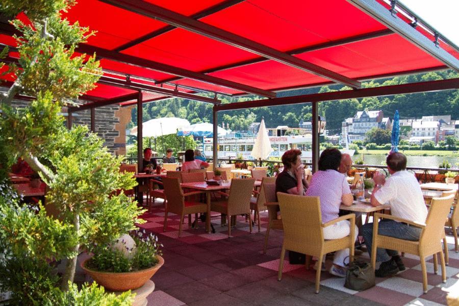 Hotel Vier Loewen Traben-Trarbach Extérieur photo
