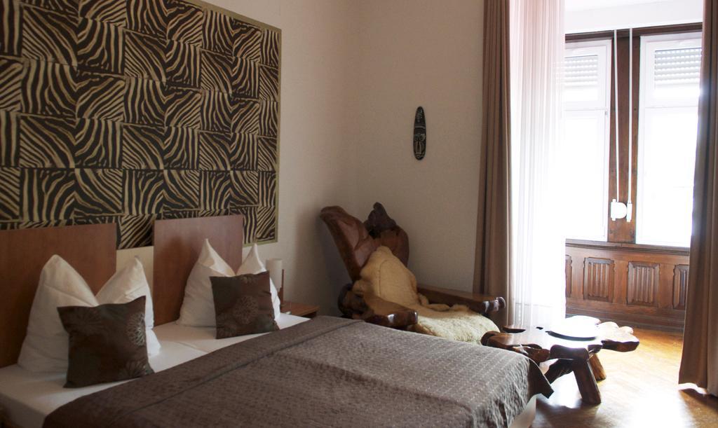 Hotel Vier Loewen Traben-Trarbach Extérieur photo