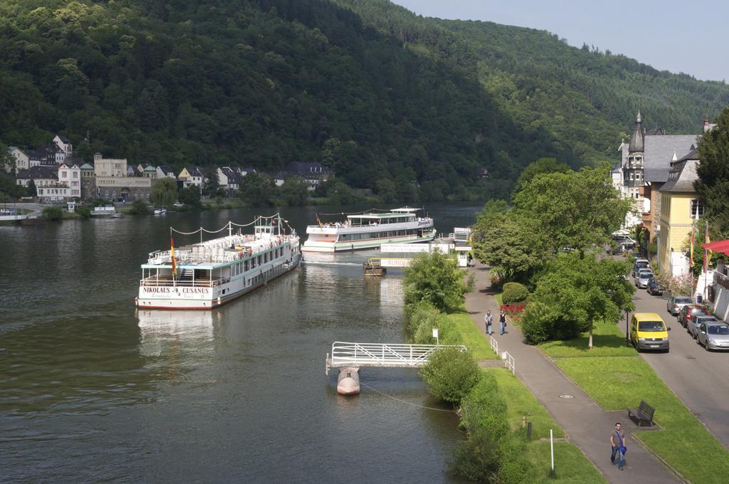 Hotel Vier Loewen Traben-Trarbach Extérieur photo